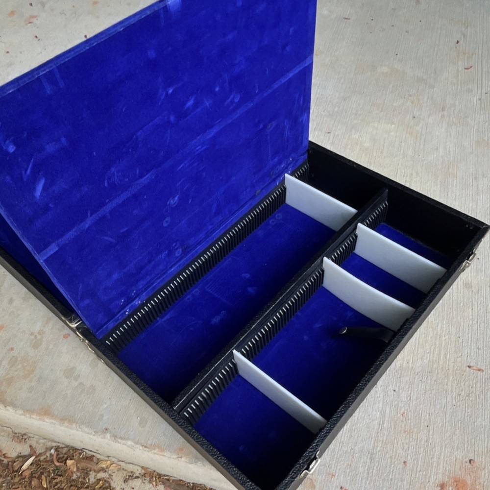 Hard case for guitar gear