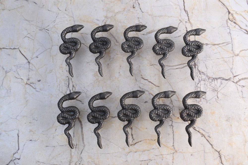 10 pcs Snake Shape Vintage Cast Iron Door Drawer knobs Cabinet Gate Handle Pulls