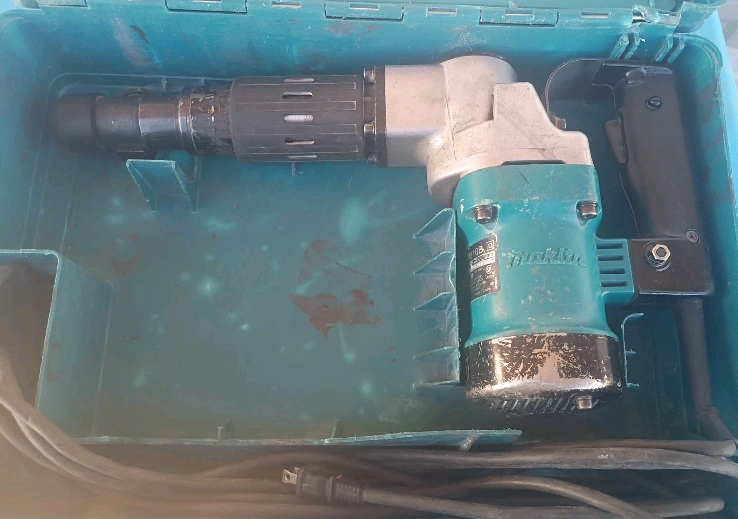 Makita HM0810B Demolition Hammer Used with Case, Free Shipping