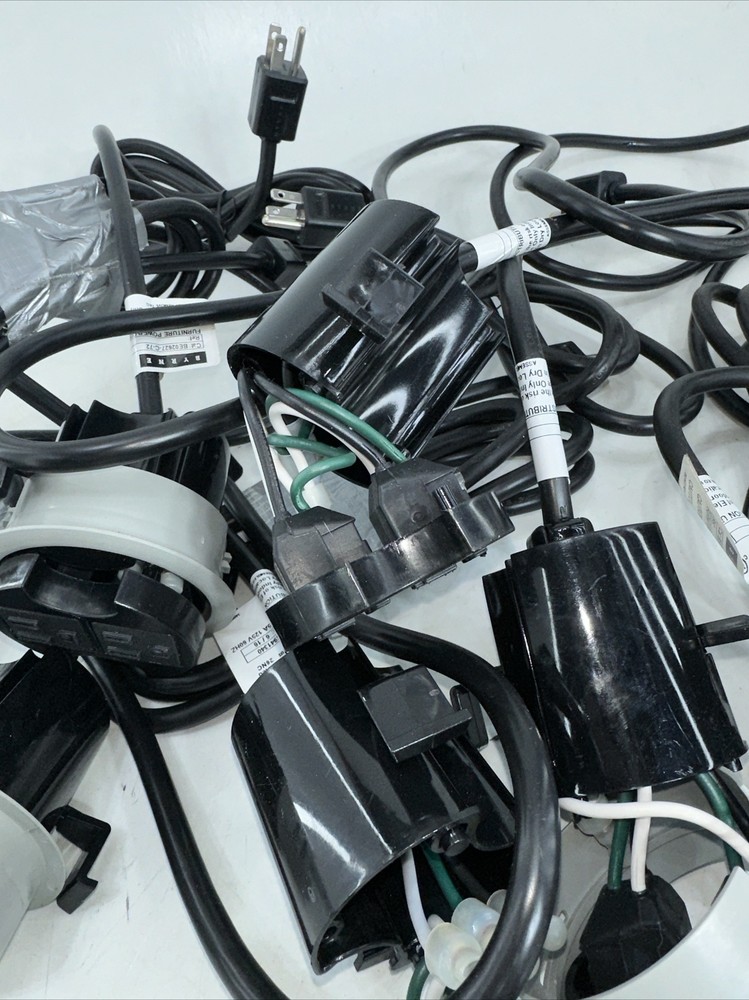 Byrne Black Power Data Center Node 2-Outlet Interlink Cable Management System