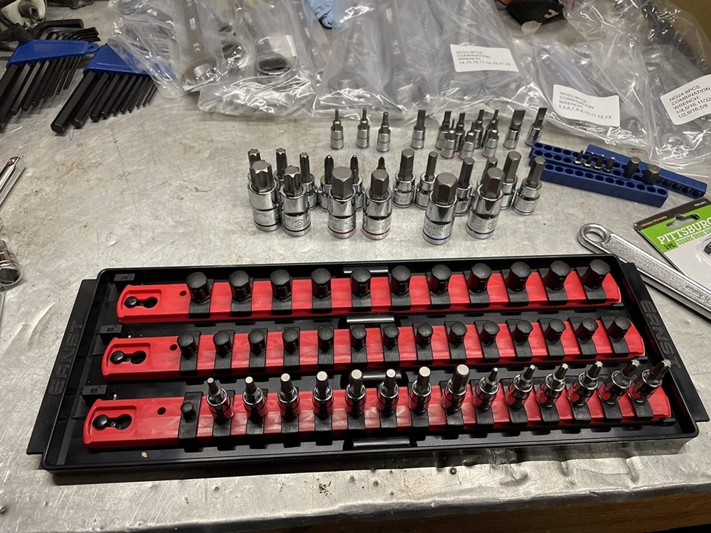 8490 Socket Boss A Versatile 3-Rail Multi-Drive Socket Organizer Tool Tray