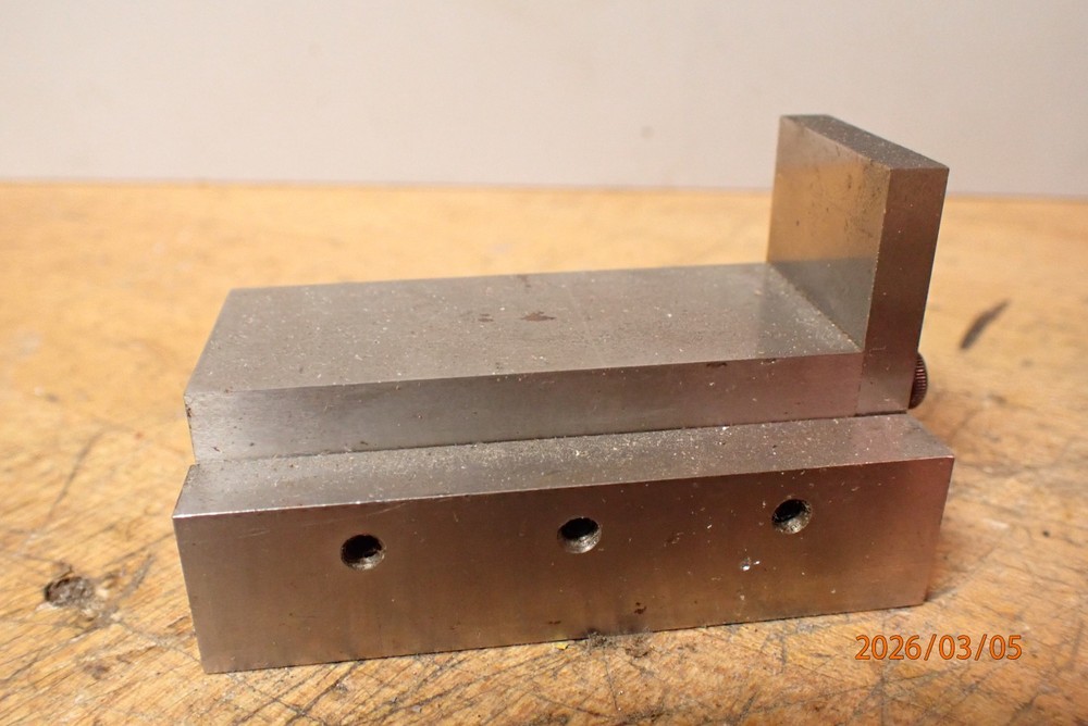 SMALL SLIDING ADJUSTABLE  WORK HOLDING FIXTURE.  MACHINIST JIG SETUP TOOLING