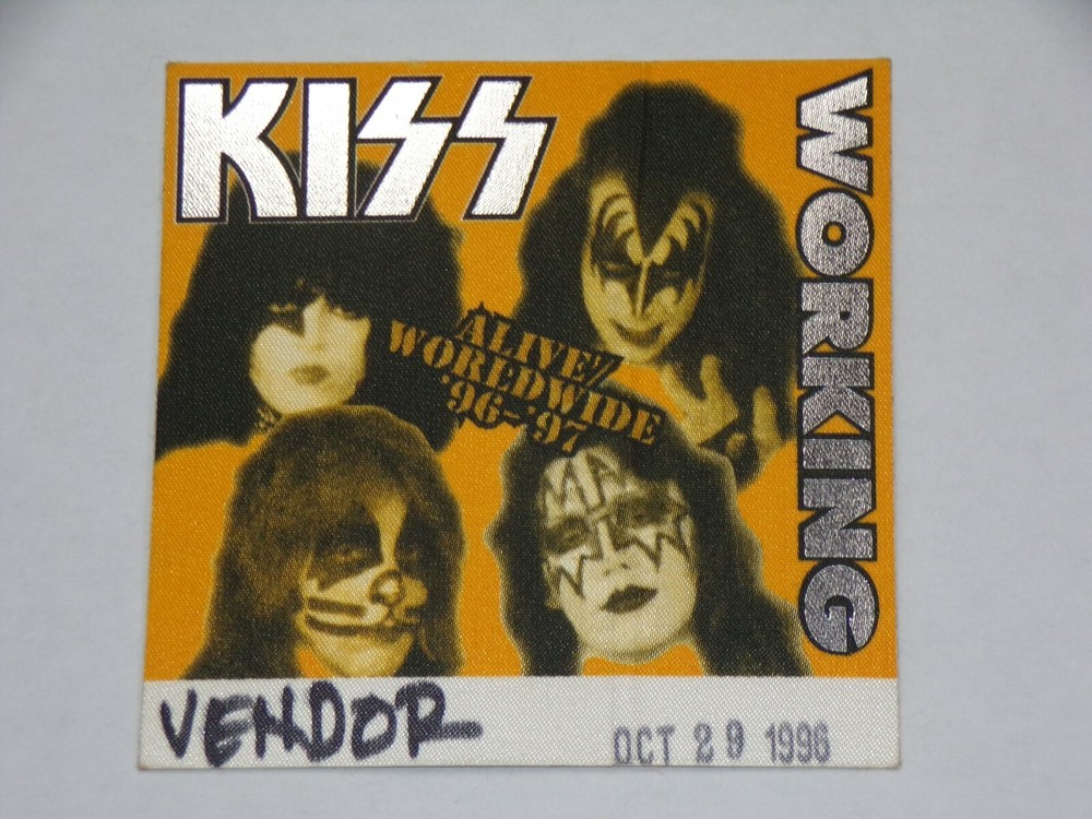 KISS Satin Pass Reunion Concert Tour Merch Booth Oct29 San Diego CA Vintage Kiss