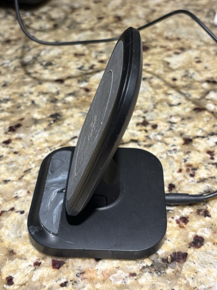 Nimble Apollo Wireless Phone Charging Dock
