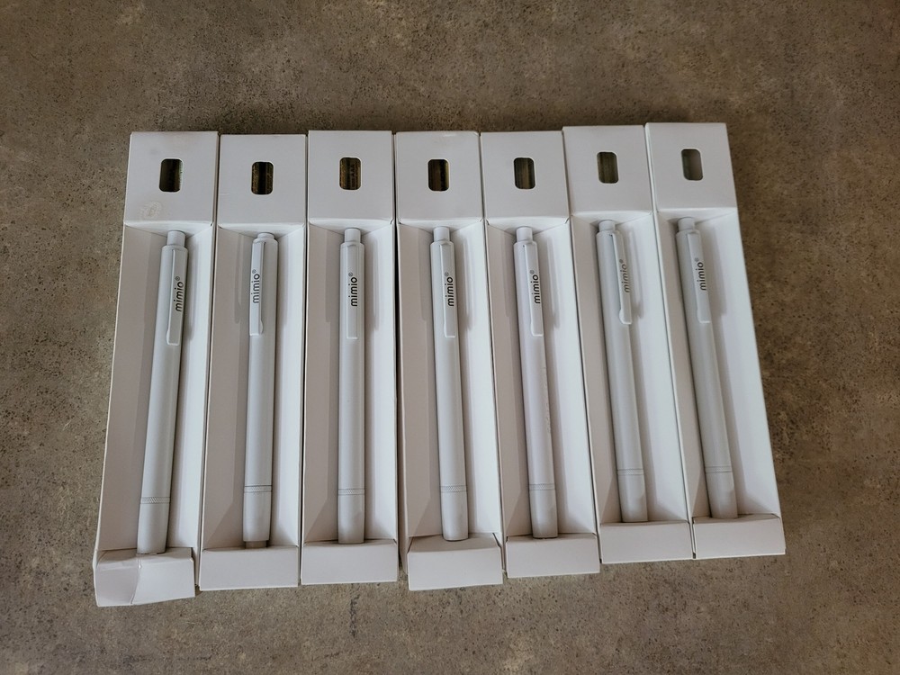 MIMIO Replacement IR LIGHTPEN WHITE WITH BATTERIES L4-2