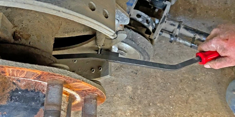 Lisle 40030 Brake Spring Bar