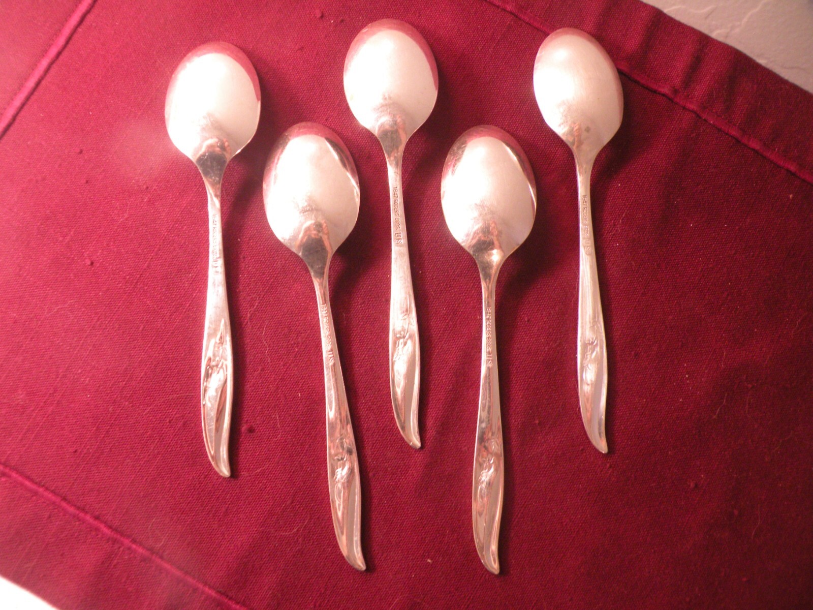 Set of 5 International 1847 Rogers Silverplate MAGIC ROSE 1963 Teaspoons 6"