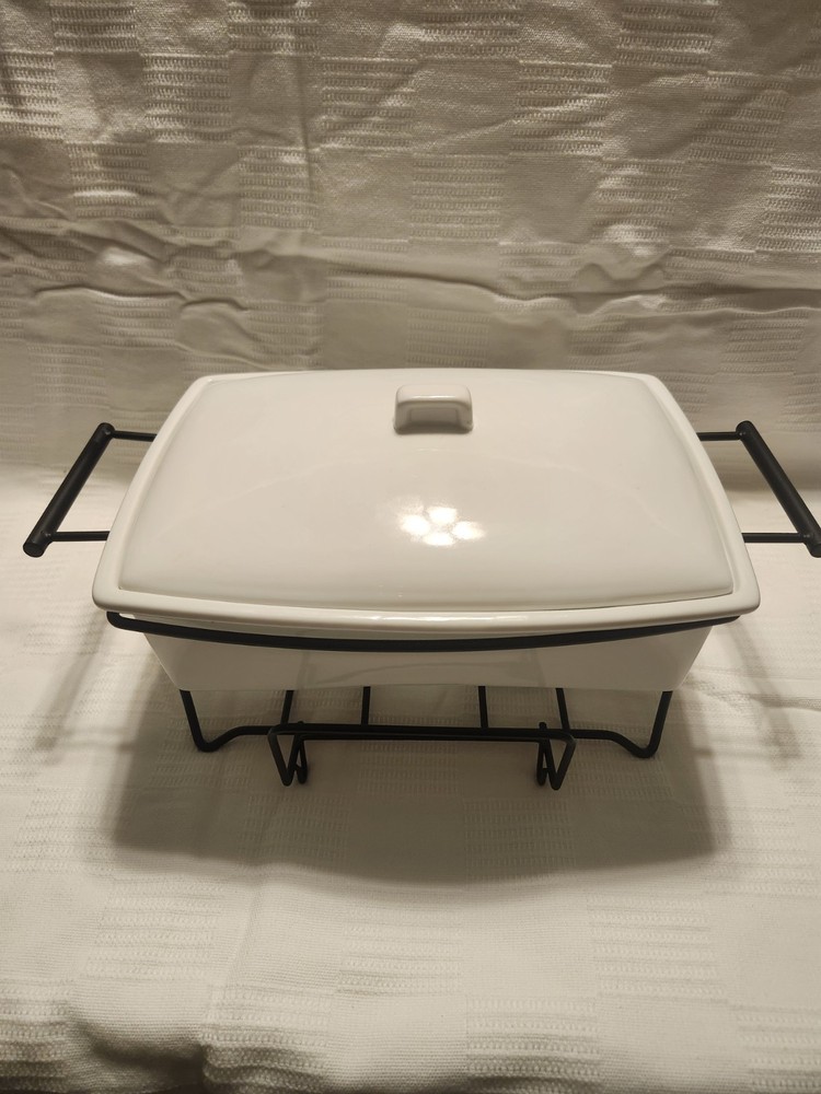 B Smith Casserole Warming Dish White