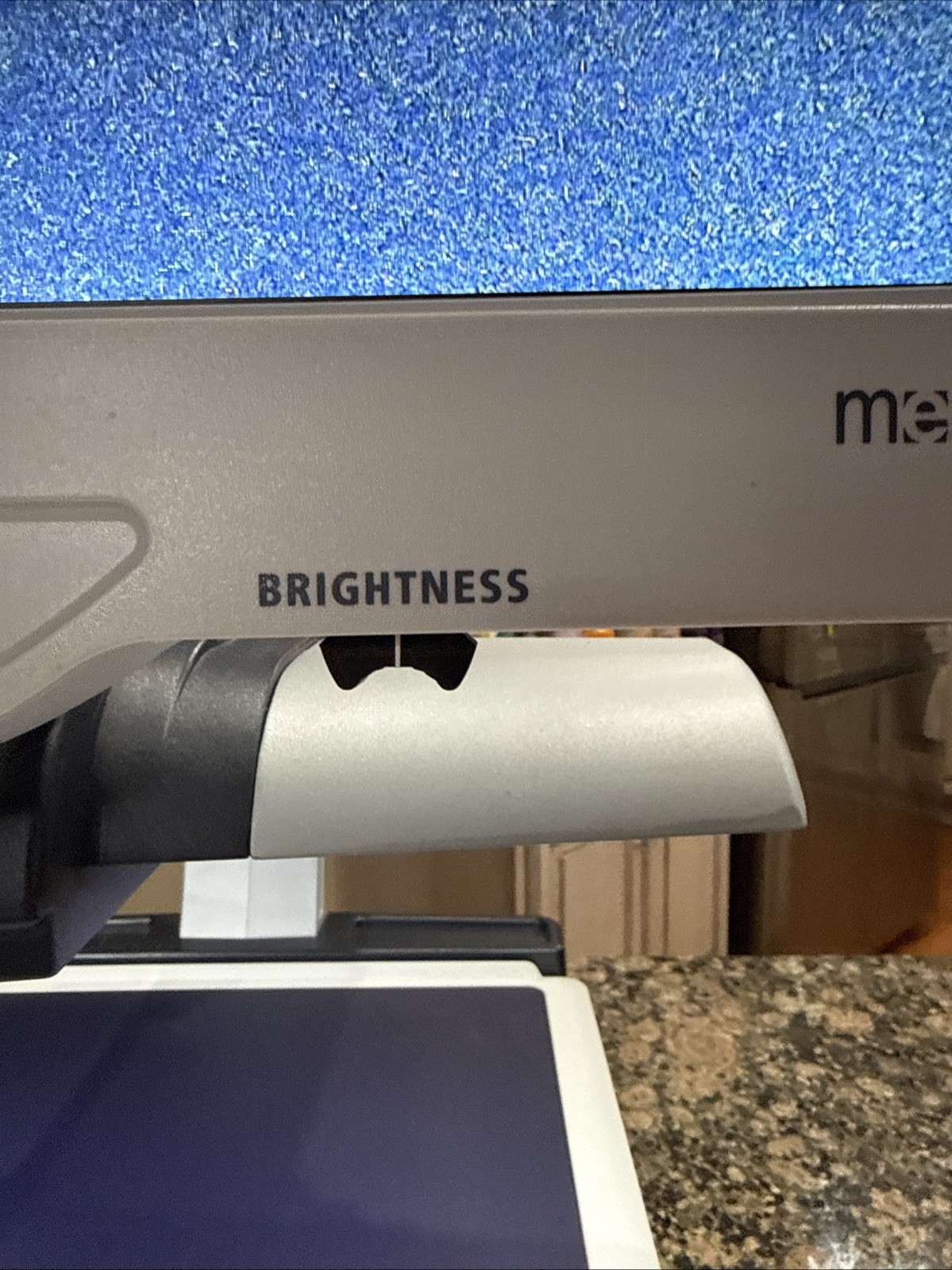 Enhanced Vision Merlin Ultra 1080 HD 22" Video Magnifier MR2UE22A w/Remote/Inst