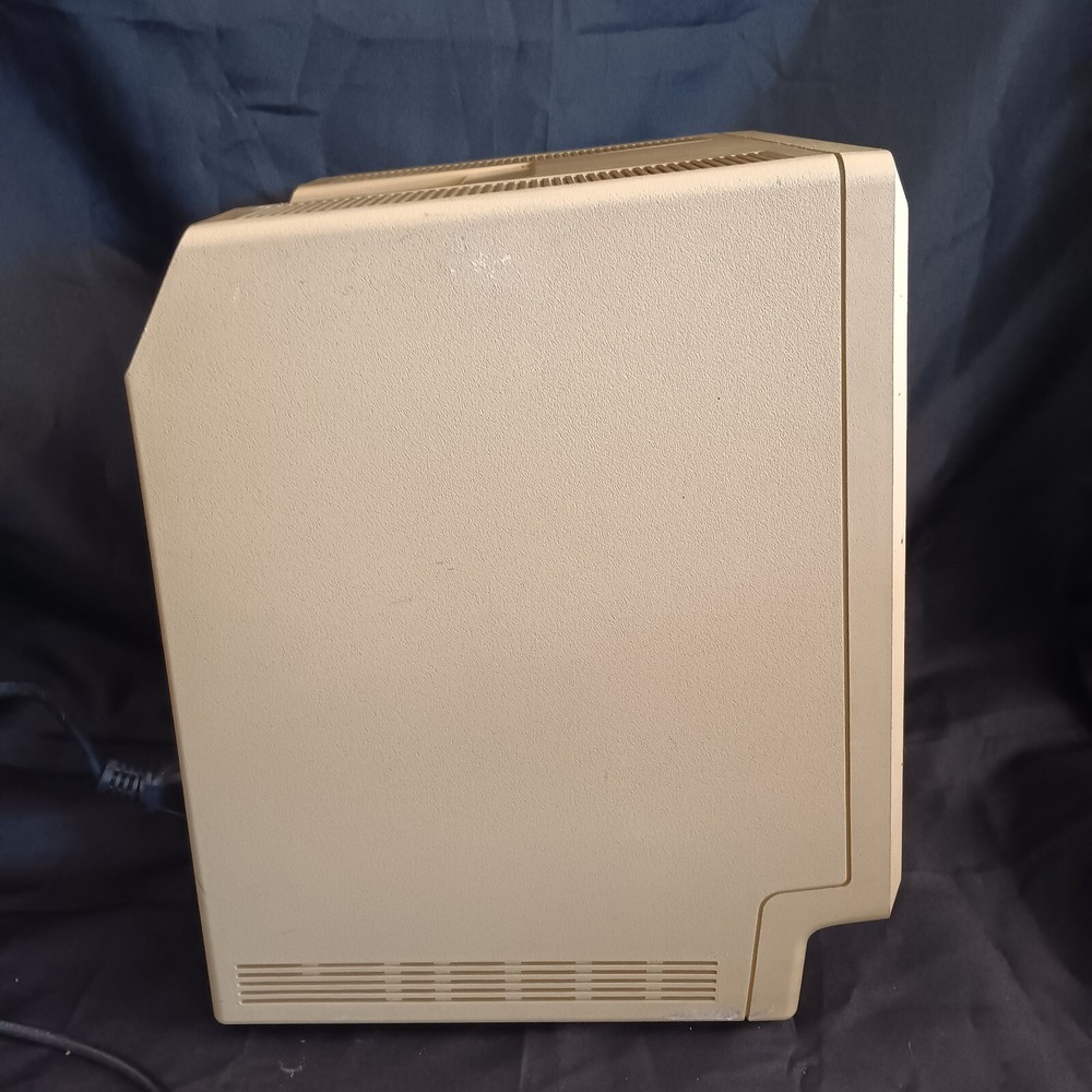 VTG Apple Macintosh Plus 1MB Model M0001A Not Tested