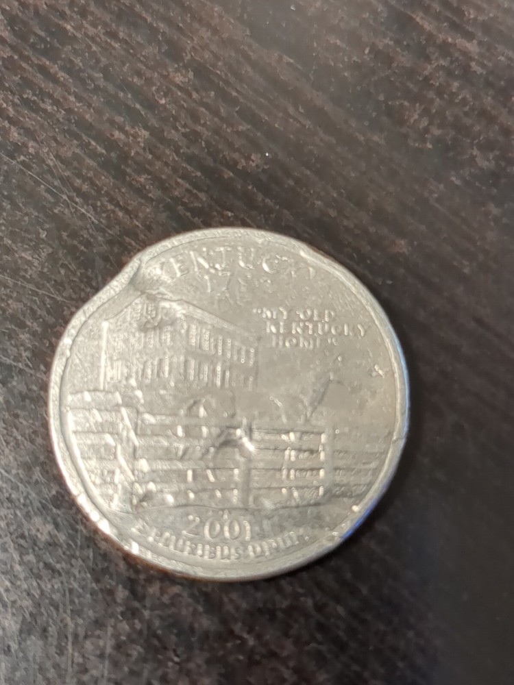 2001 P Kentucky State Quarter #001
