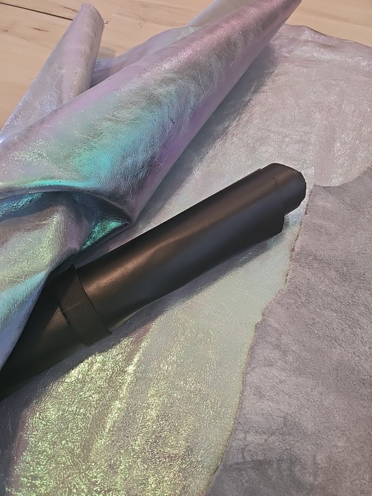 3-4oz DISTRESSED CHAMELEON COSMIC SHIMMER IRIDESCENT LEATHER HIDE SHEET,PANEL 23