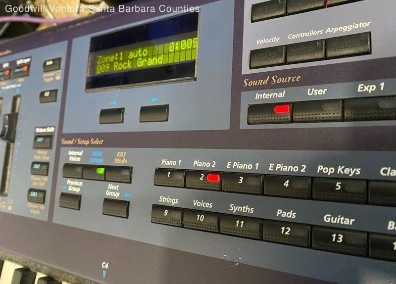 Kurzweil PC2x 88 Weighted Keys Performance Controller Keyboard - Read