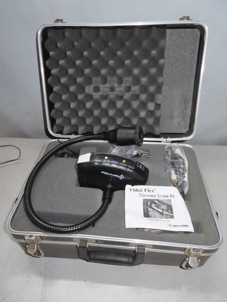 Ken-A-Vision Video Flex Presentation Camera with Case.  Tested
