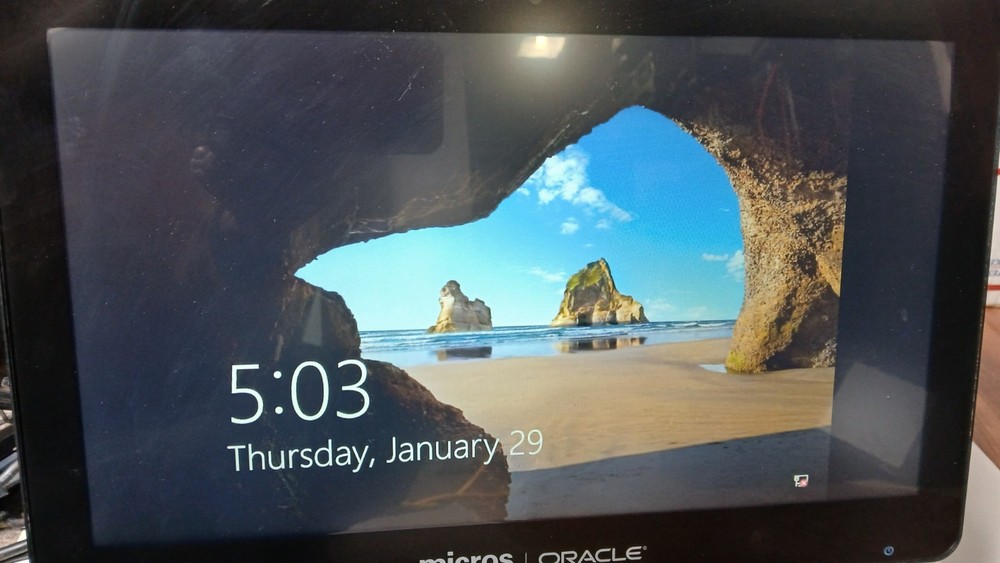 Micros Oracle Workstation 7331285T POS System Kiosk