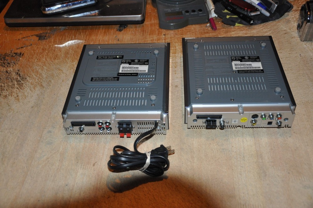 Philips MCD 702/37 Micro Theater DVD/CD Player Tuner Amplifier 2006 Untested