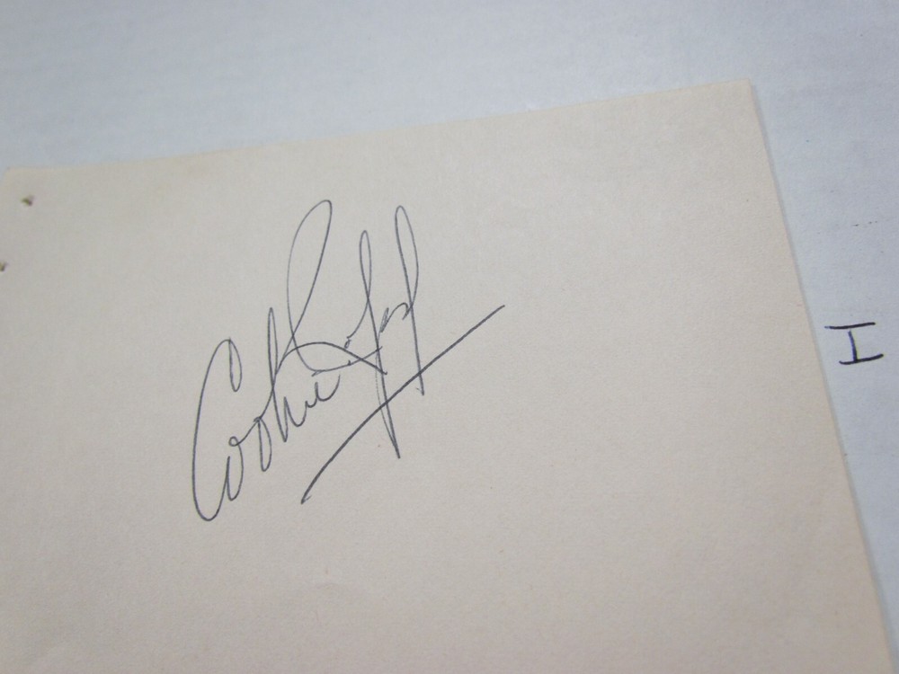 Cookie Rojas Autographed Cut / Paper