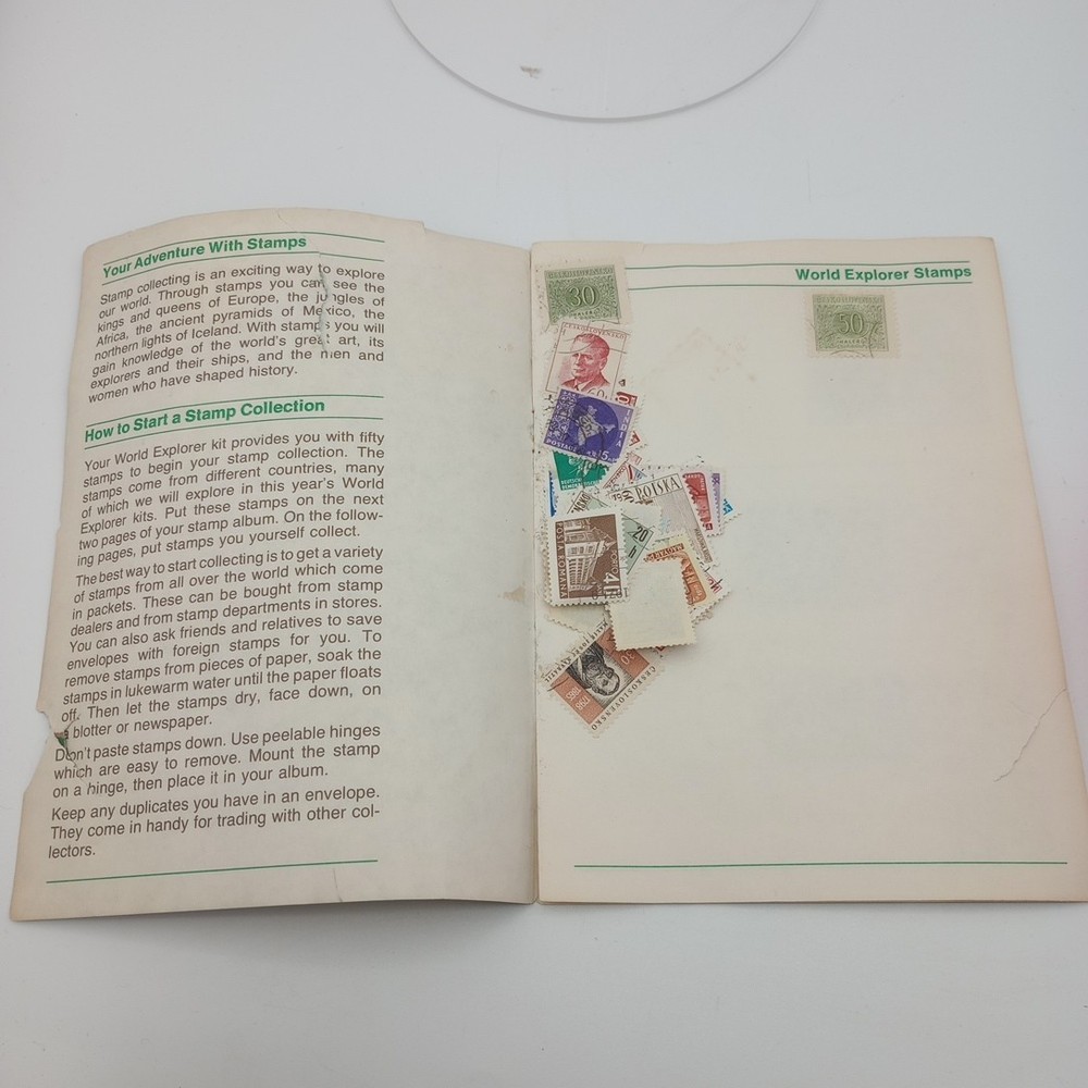 1973 United States Learning Corporation Stamp Album World Explorer READ