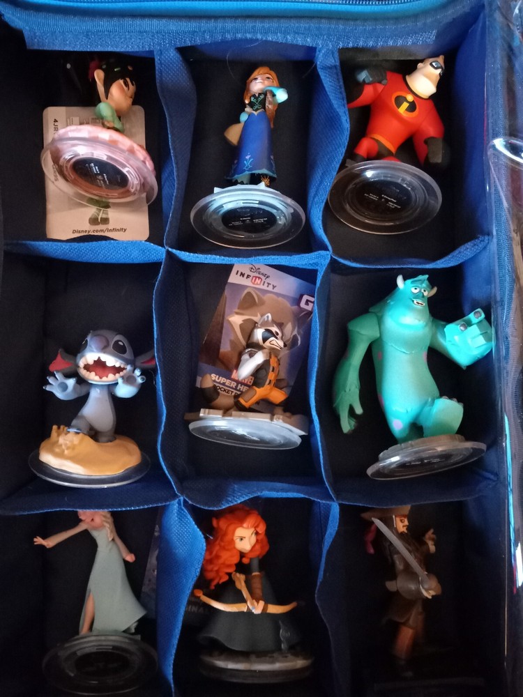 Disney Infinity Xbox 360 Bundle 2.0 see description