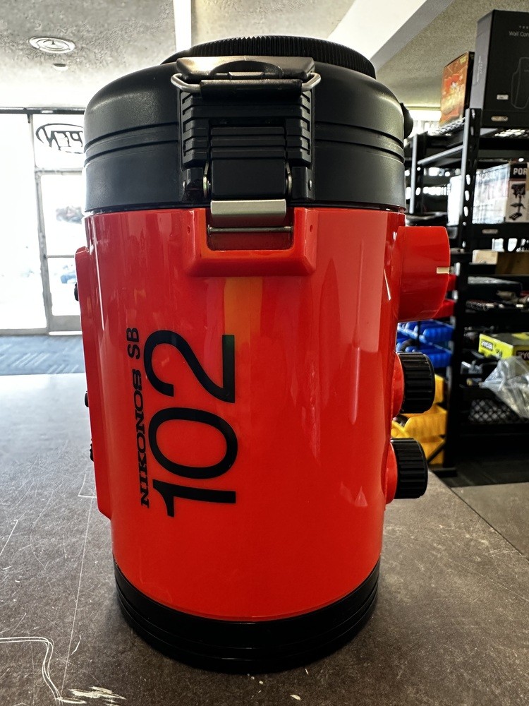 NIKON SB 102 SPEEDLIGHT. 