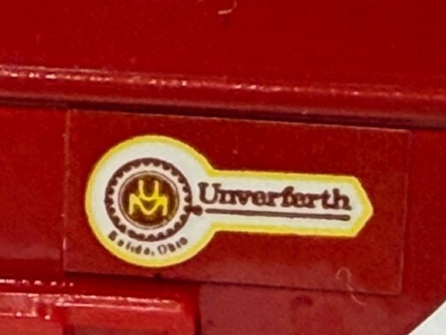 ERTL Unverferth Gravity Feed Wagon, Red, 1/64