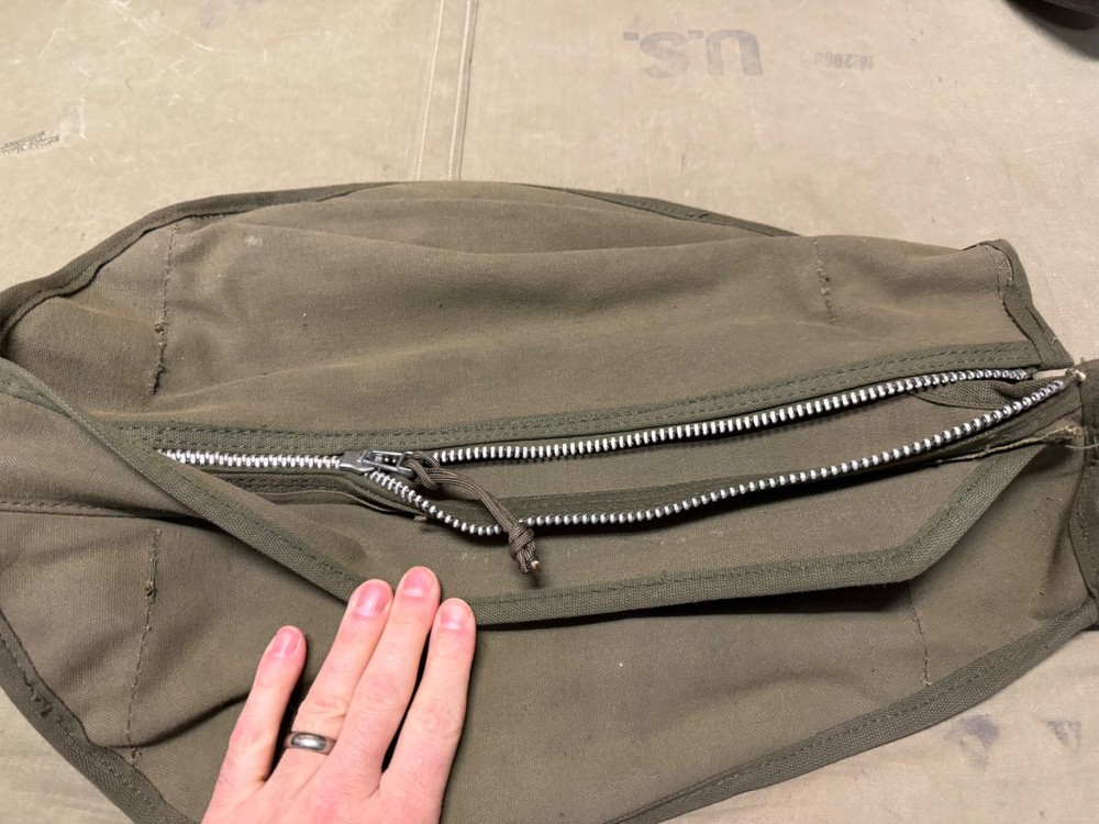 ORIGINAL WWII US ARMY INFANTRY .30 CAL TRIPOD MOUNT COVER HOOD