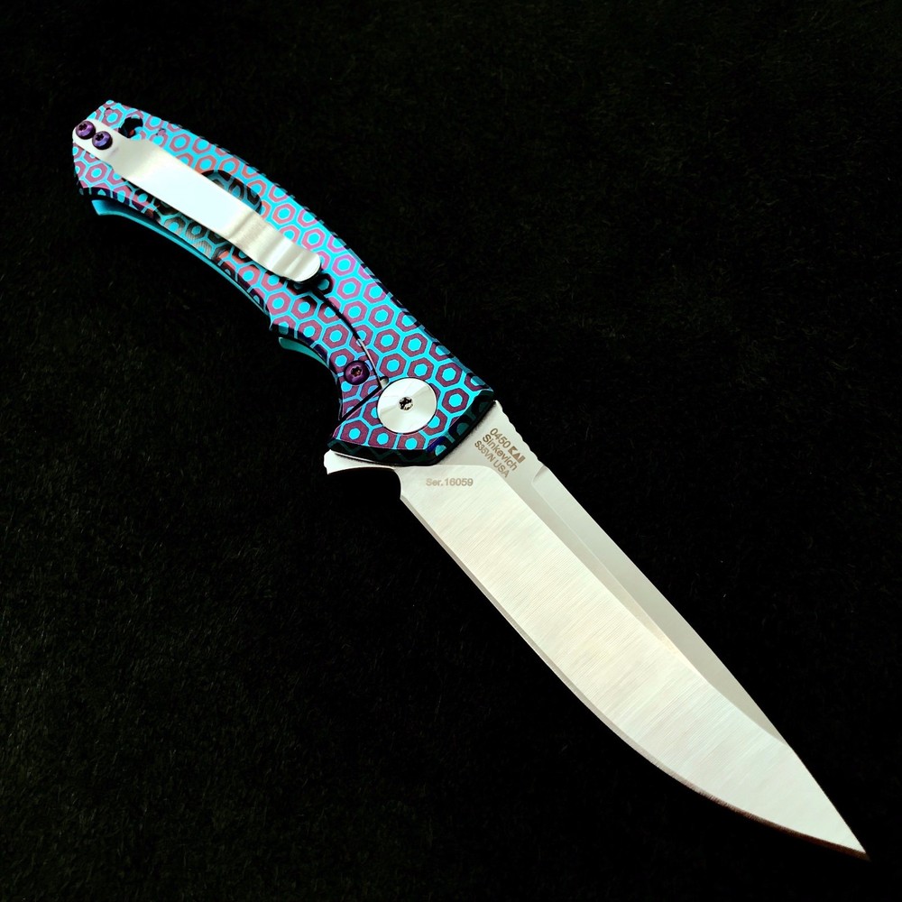 Zero Tolerance ZT 0450 Plain Edge Folder Hex Pattern. Ti screws zt450 BWL