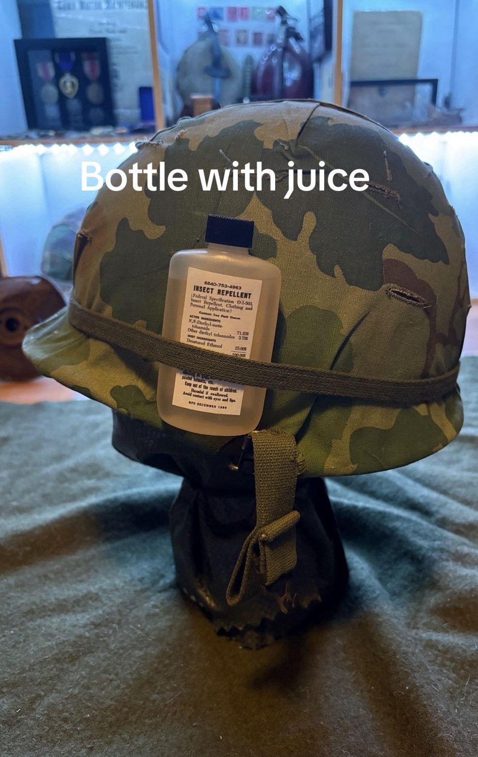 Reproduction Vietnam Bug Juice/They Do Not Contain The Insect Repellent Spray