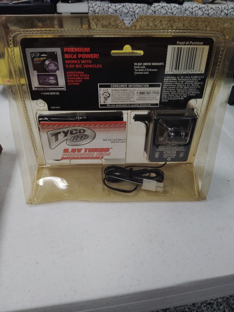 Tyco RC 9.6V Battery Pack And Quick Charger