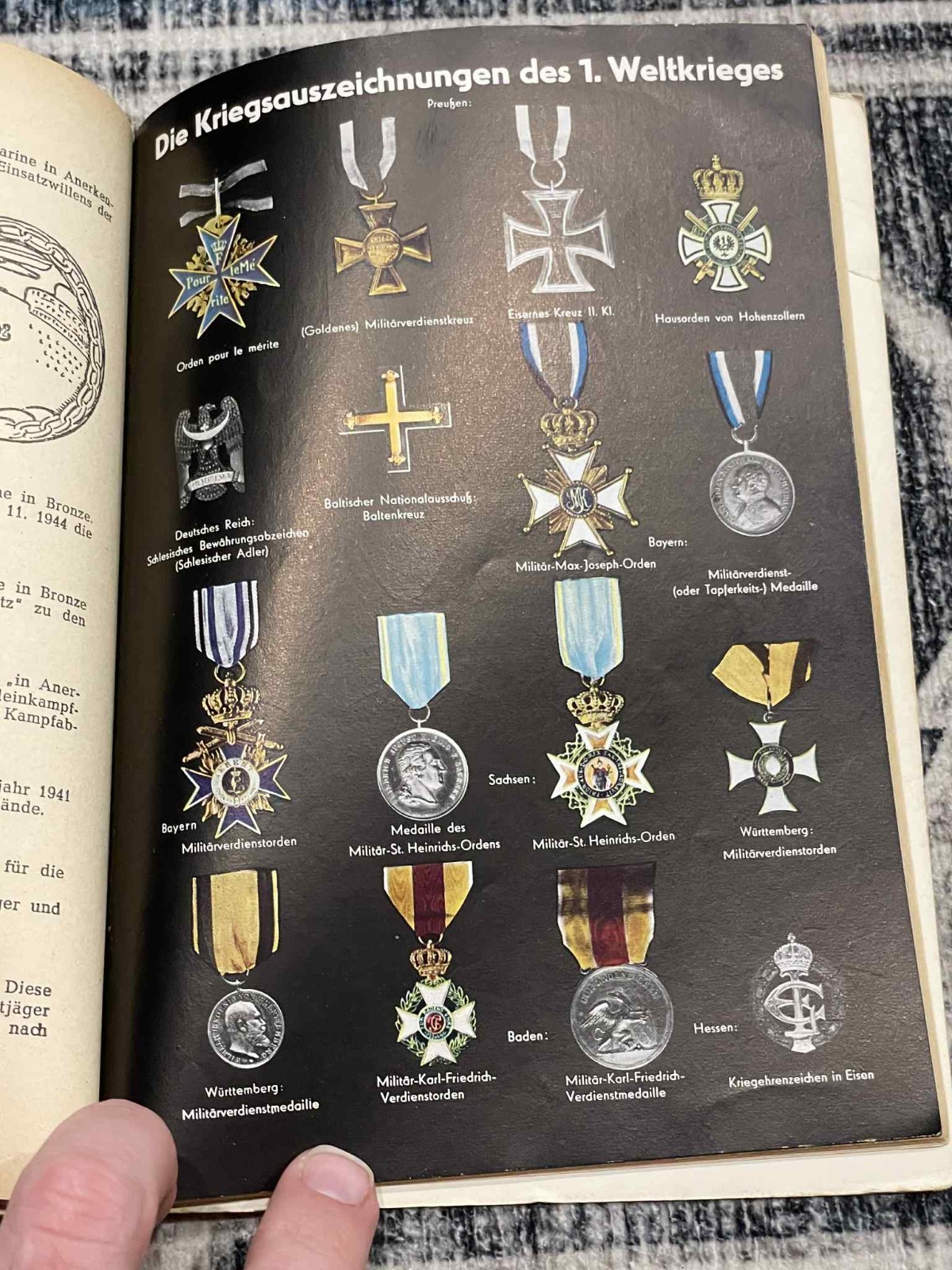1955 Post WW2 WWII German Book Fur Tapferkeit und Verdienst Medals Awards Guide