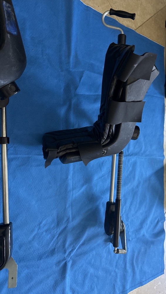 Amatech Stirrups, Left & Right