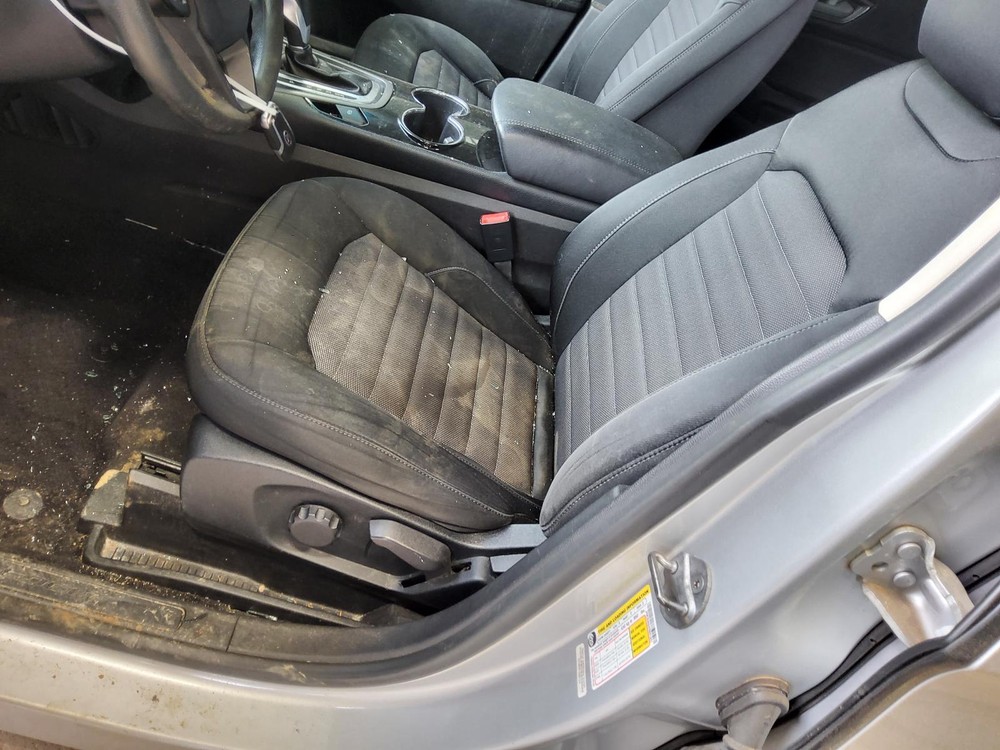 Used Battery Tray fits: 2015 Ford Edge Grade A