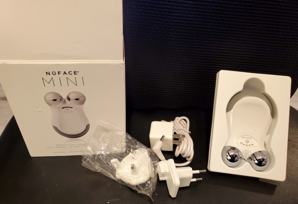 NuFACE Mini Facial Toning Device ( open box )