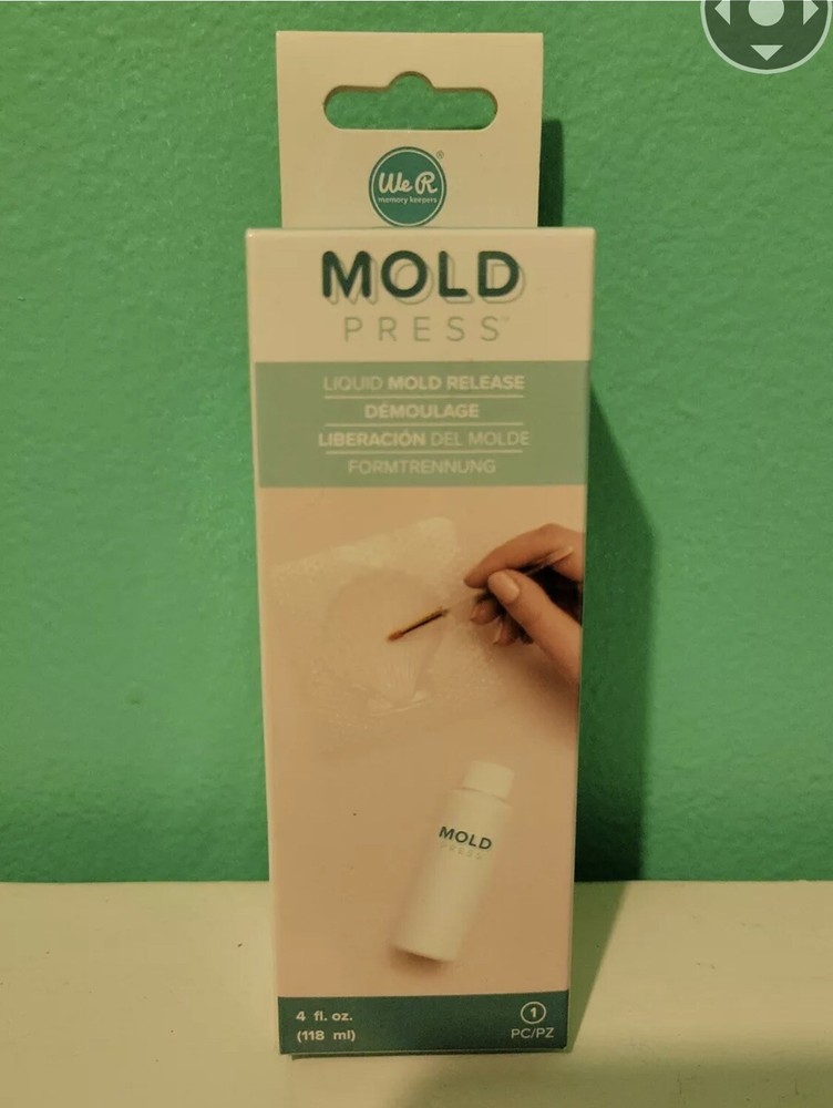 We R Memory Keepers Mold Press Release Spray 4oz-