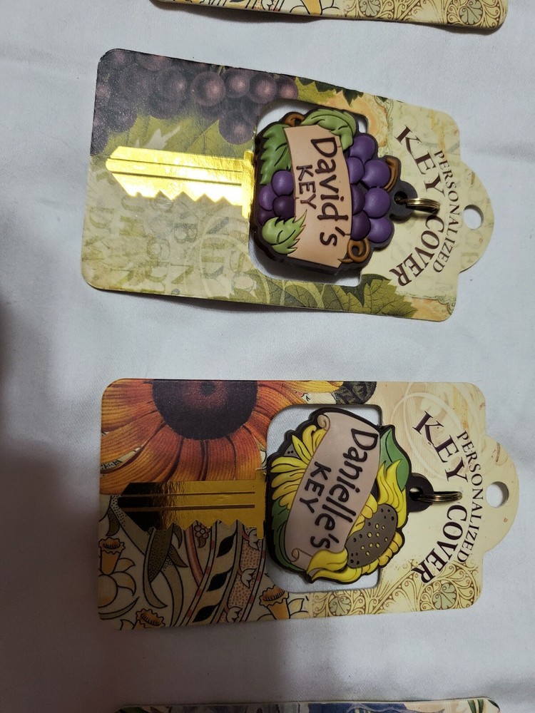 PERSONALIZED KEY COVERS NAMES WITH D & T