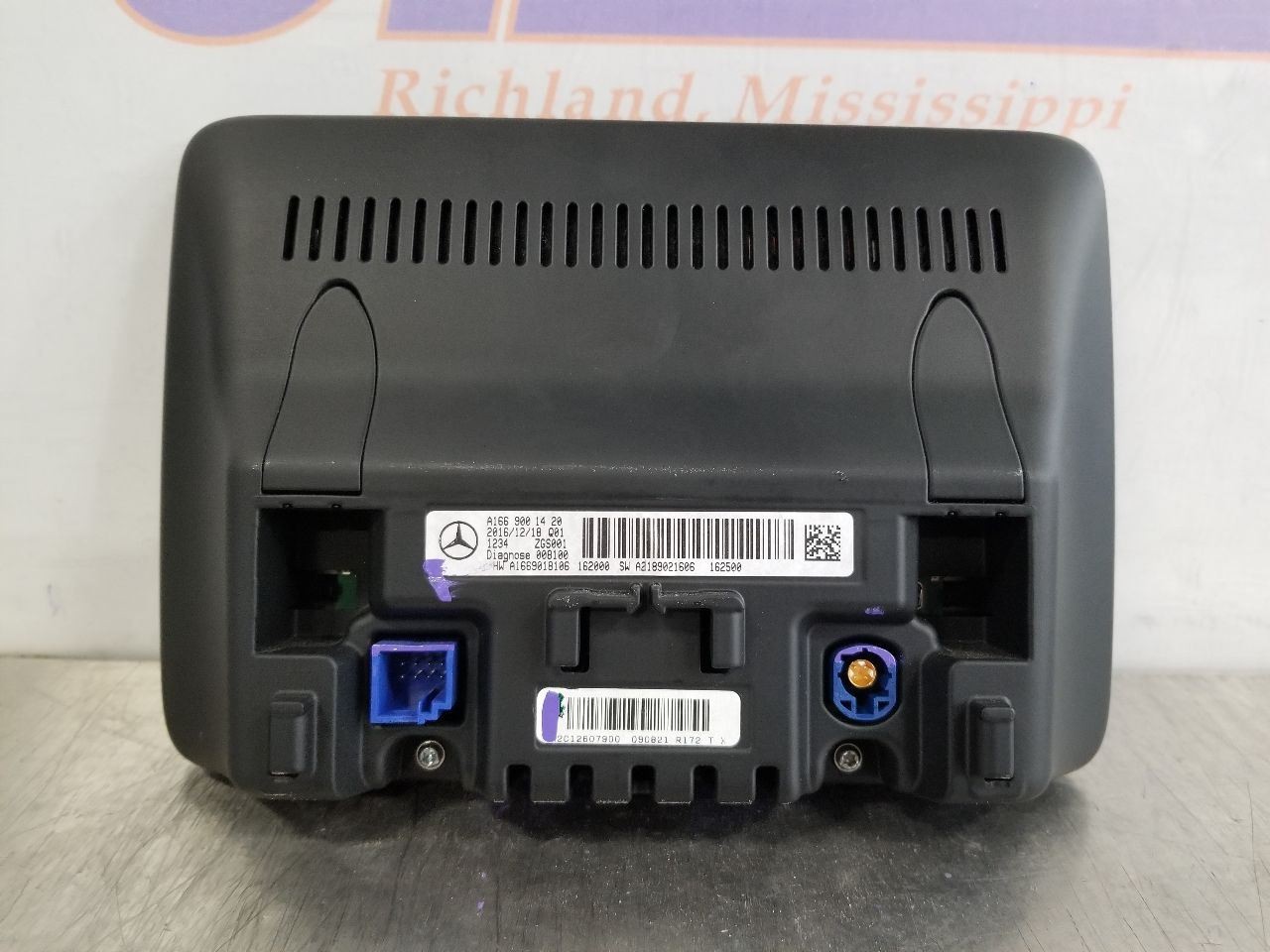 17 2017 MERCEDES GLE43 AMG 166 TYPE INFORMATION DISPLAY SCREEN 1669001420