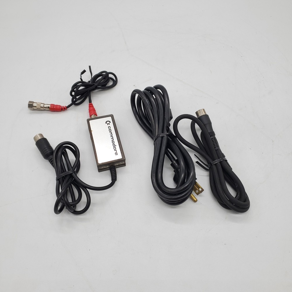 COMMODORE VIC-20 COMPUTER + VIC 1541 DISK DRIVE + JOYSTICK [CLEANED/TESTED 100%]