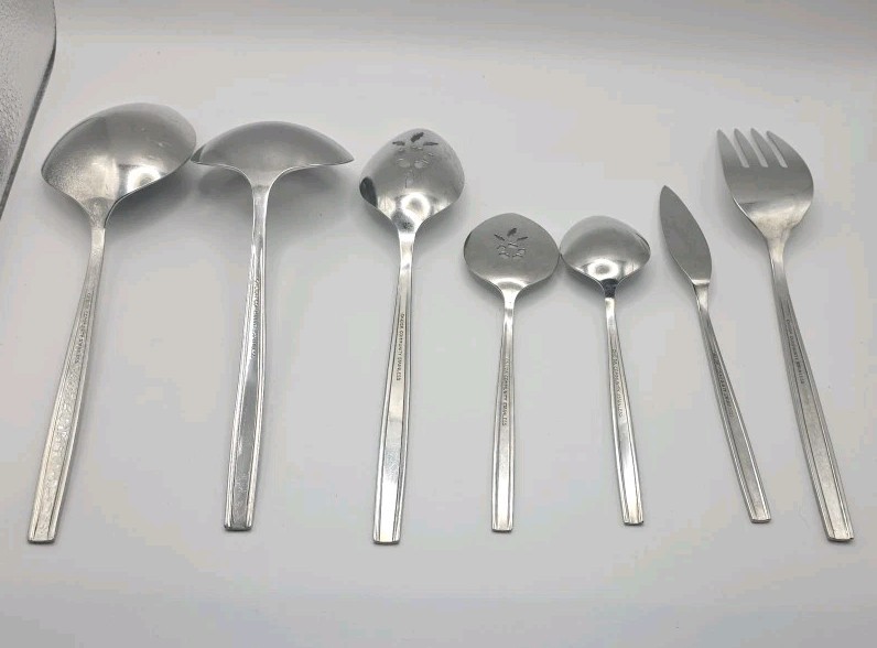 Oneida Community VIA ROMA Serving 7 pc Set