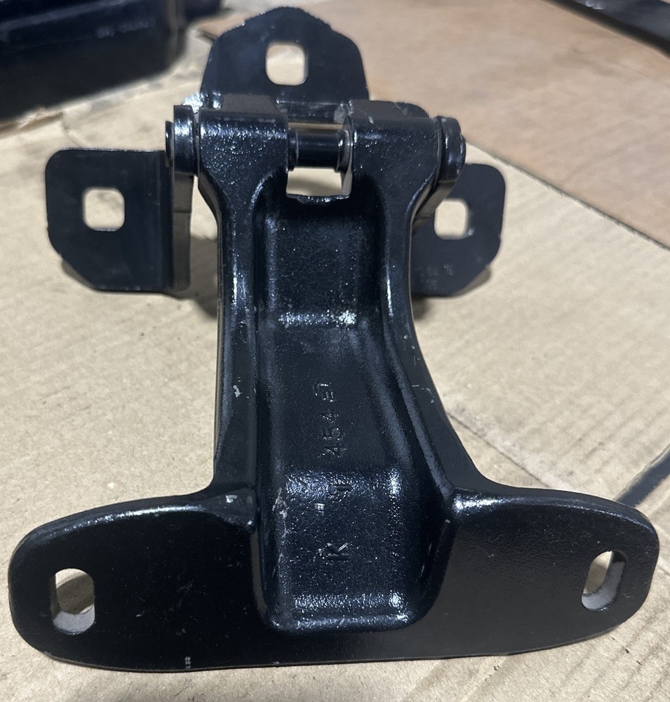 Freightliner Door Hinge