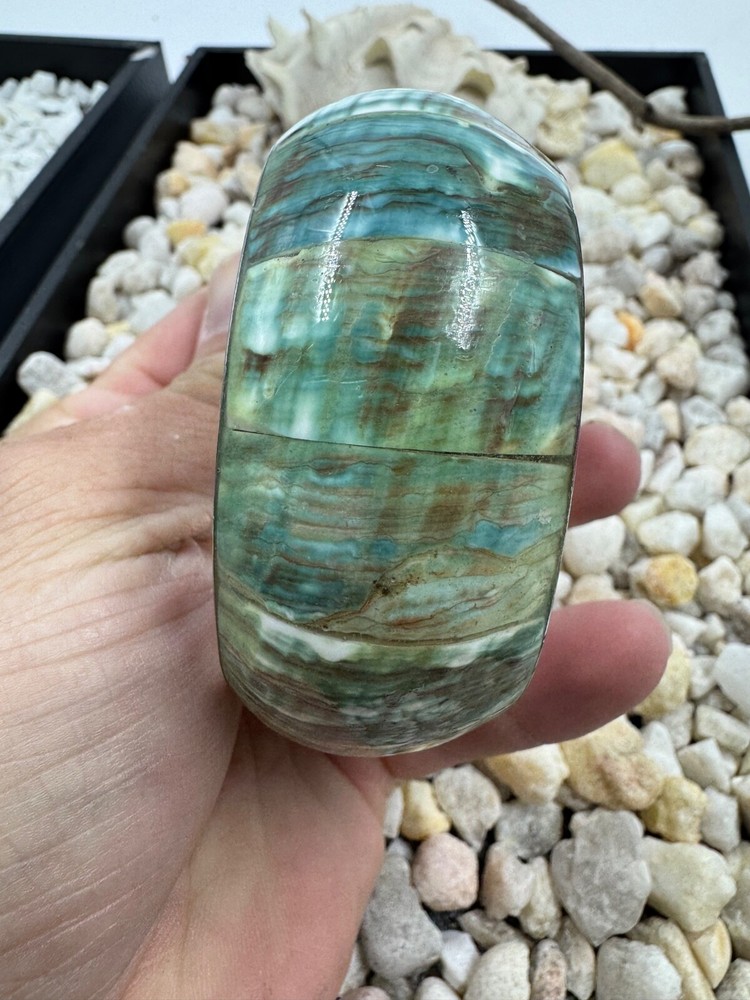 Hand Crafted Exquisite Abalone Shell Mosaic Bracelet