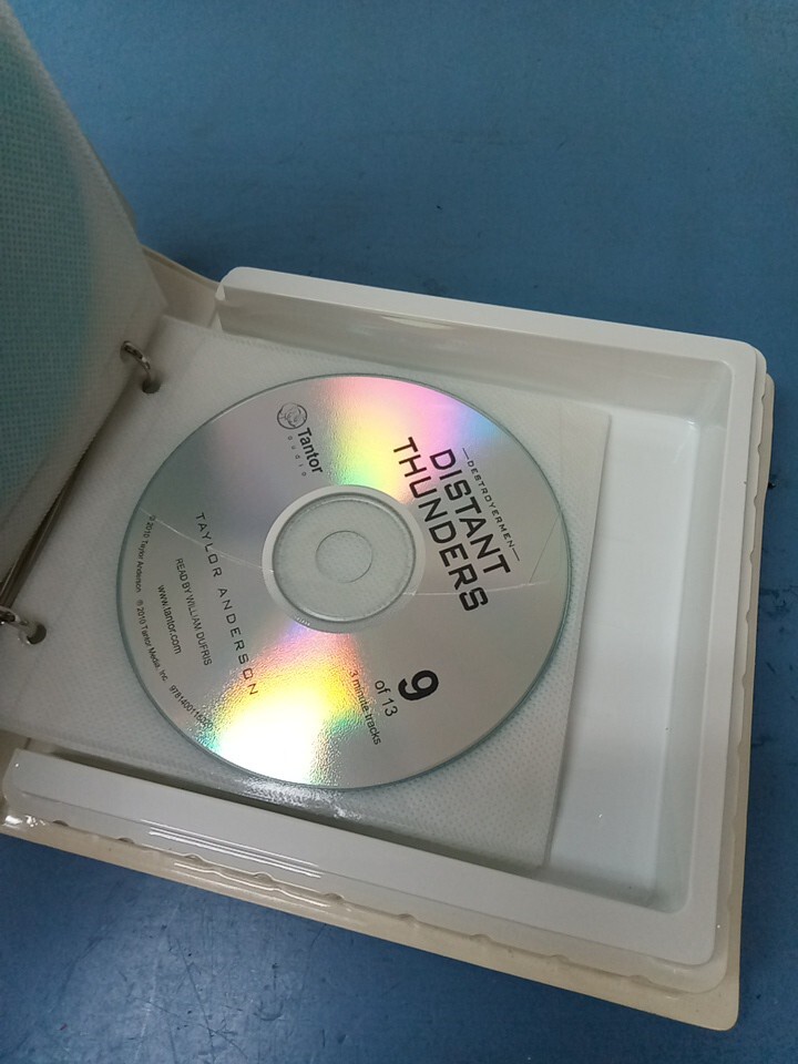 Distant Thunders : Destroyermen by Taylor Anderson (LL)