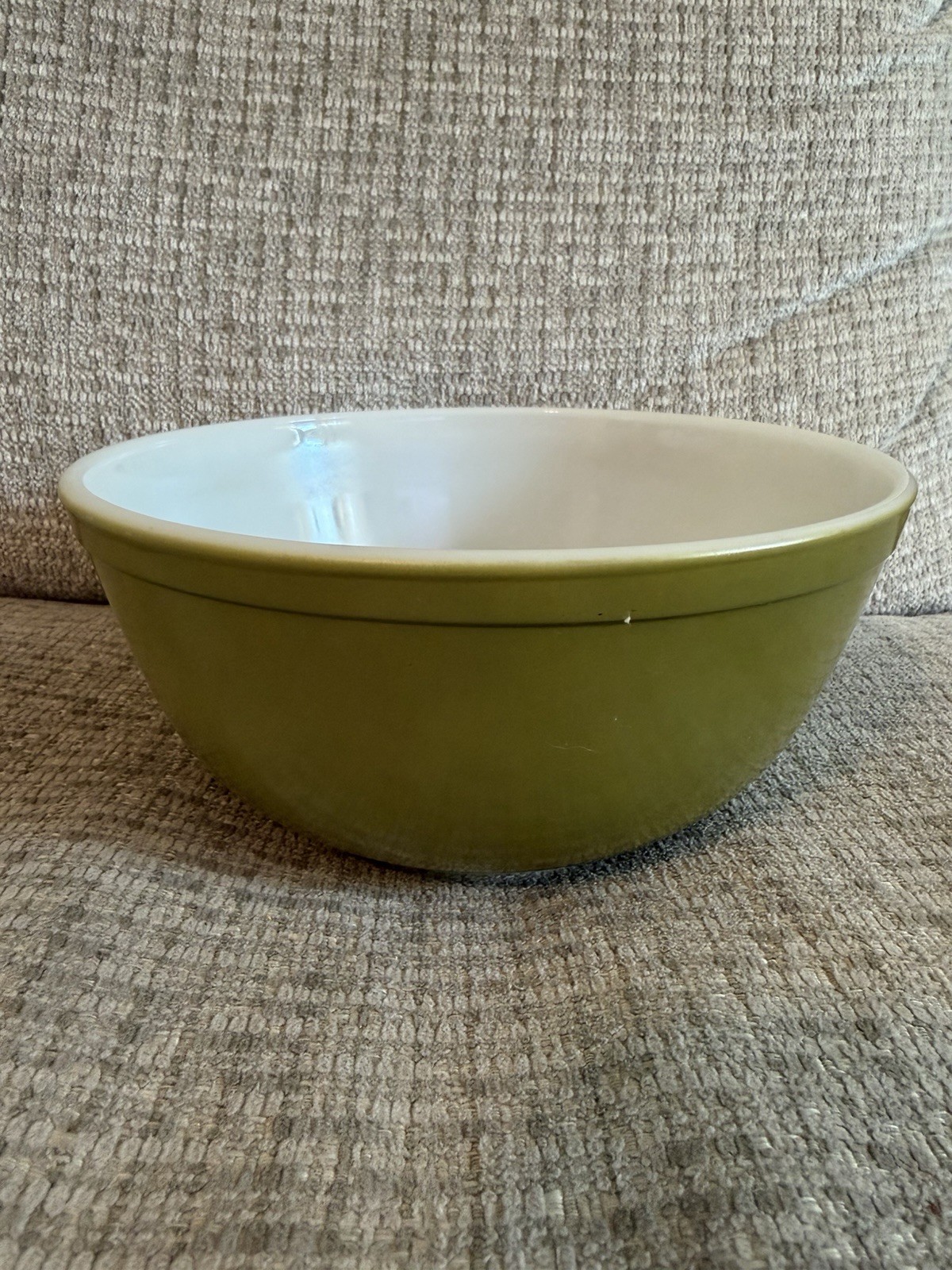 VTG Pyrex Primary Colors Mixing Bowls Set of 3 Yellow 404, Green 403, Red 402