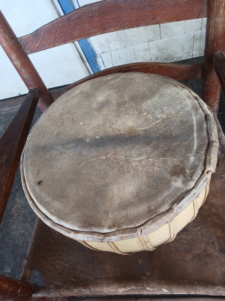 **AWESOME VINTAGE NATIVE TRIBAL PAINTED RAWHIDE DRUM TALKING DRUM NICE""