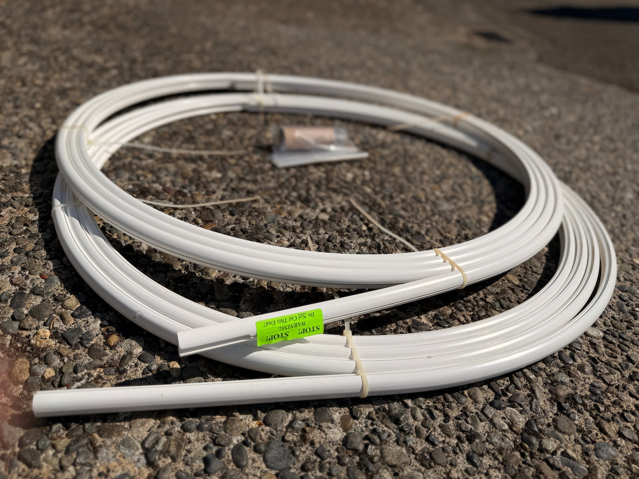 CF-500 SnapFurl Extrusion