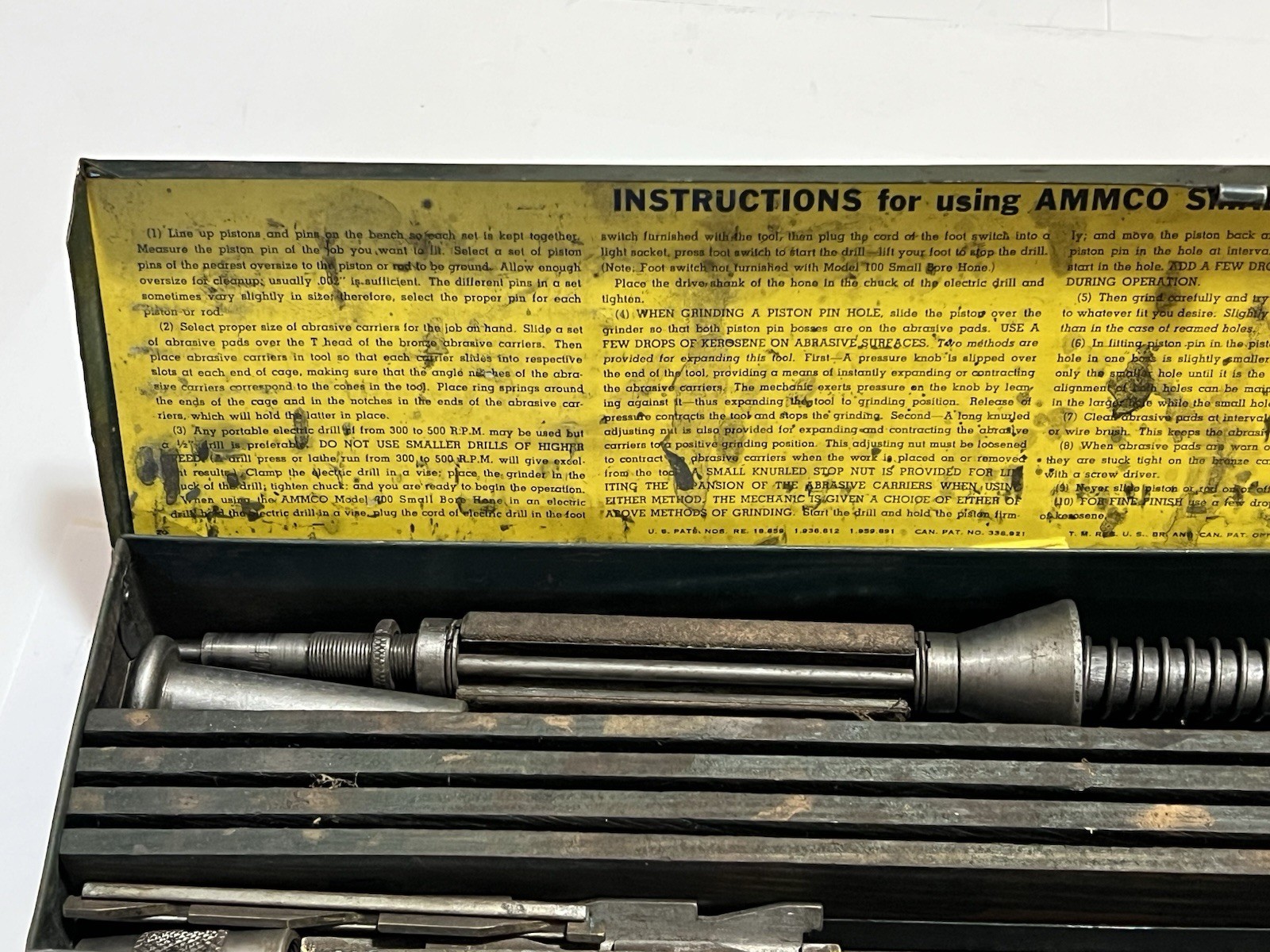 AMMCO Model 100 Vintage Small Bore Cylinder Hone Set in Box 47/64" - 1-5/16" USA