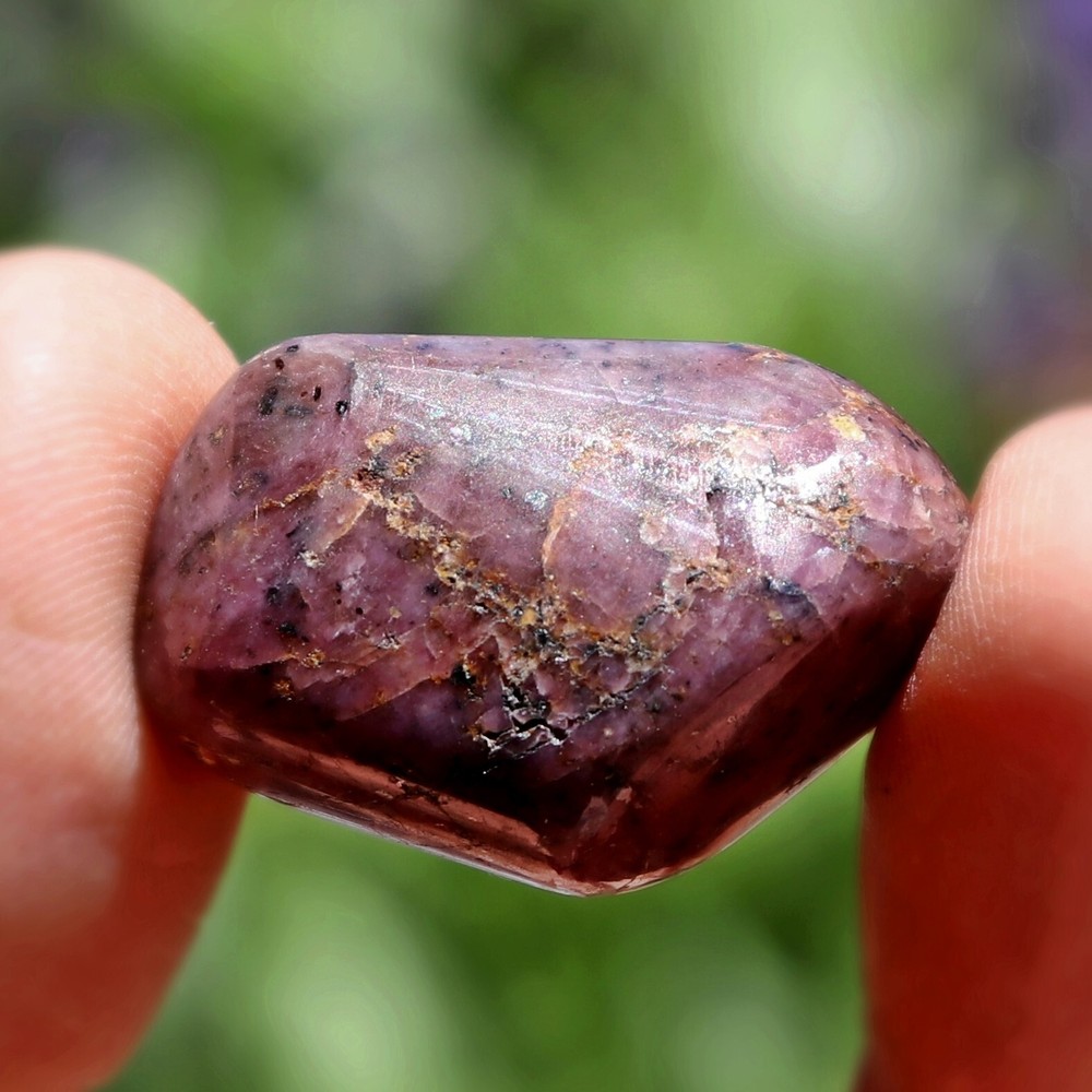 Tumbled Stone: Ruby, Red Corundum from India (RUB68)