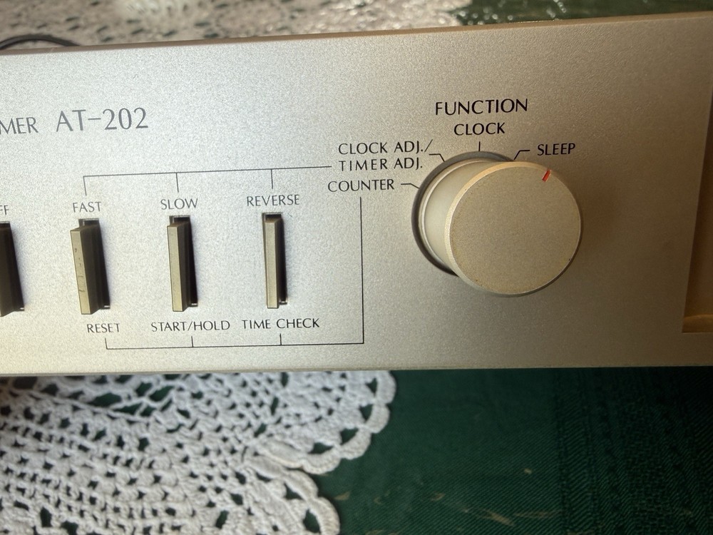 SANSUI AUDIO PROGRAM TIMER MODEL AT-202 Silver