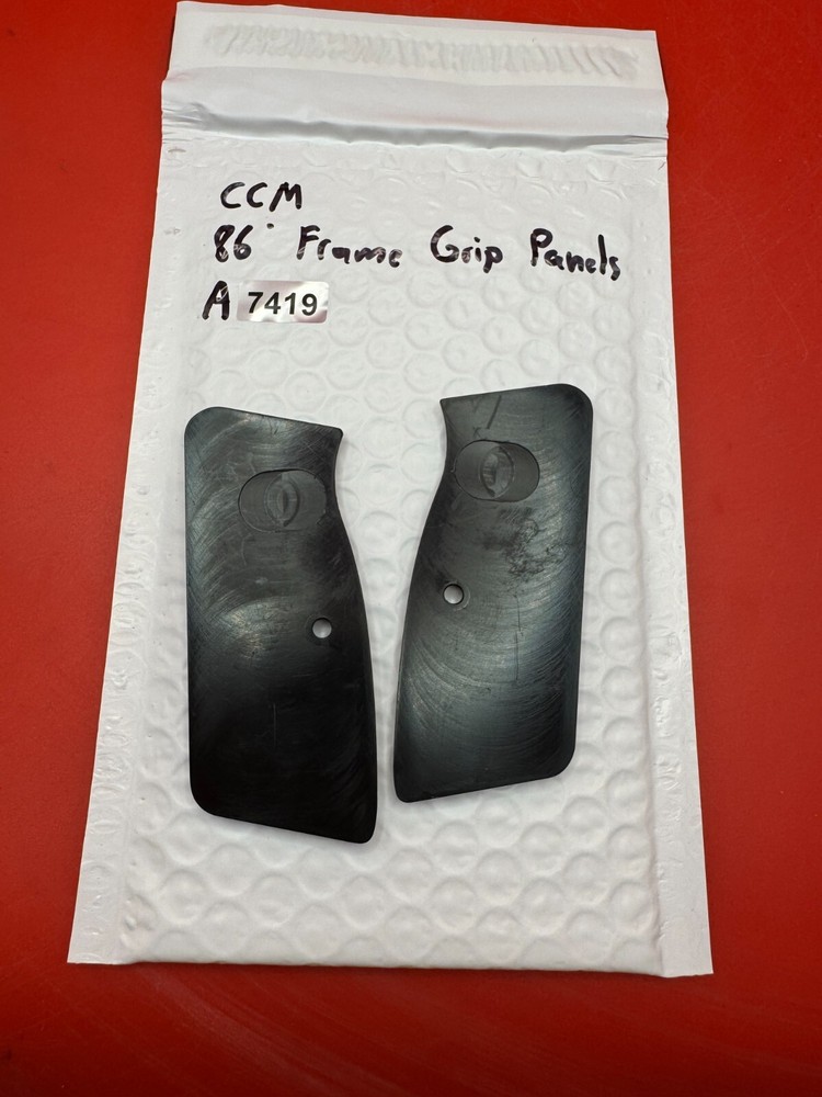CCM 86° Frame Grip Panels