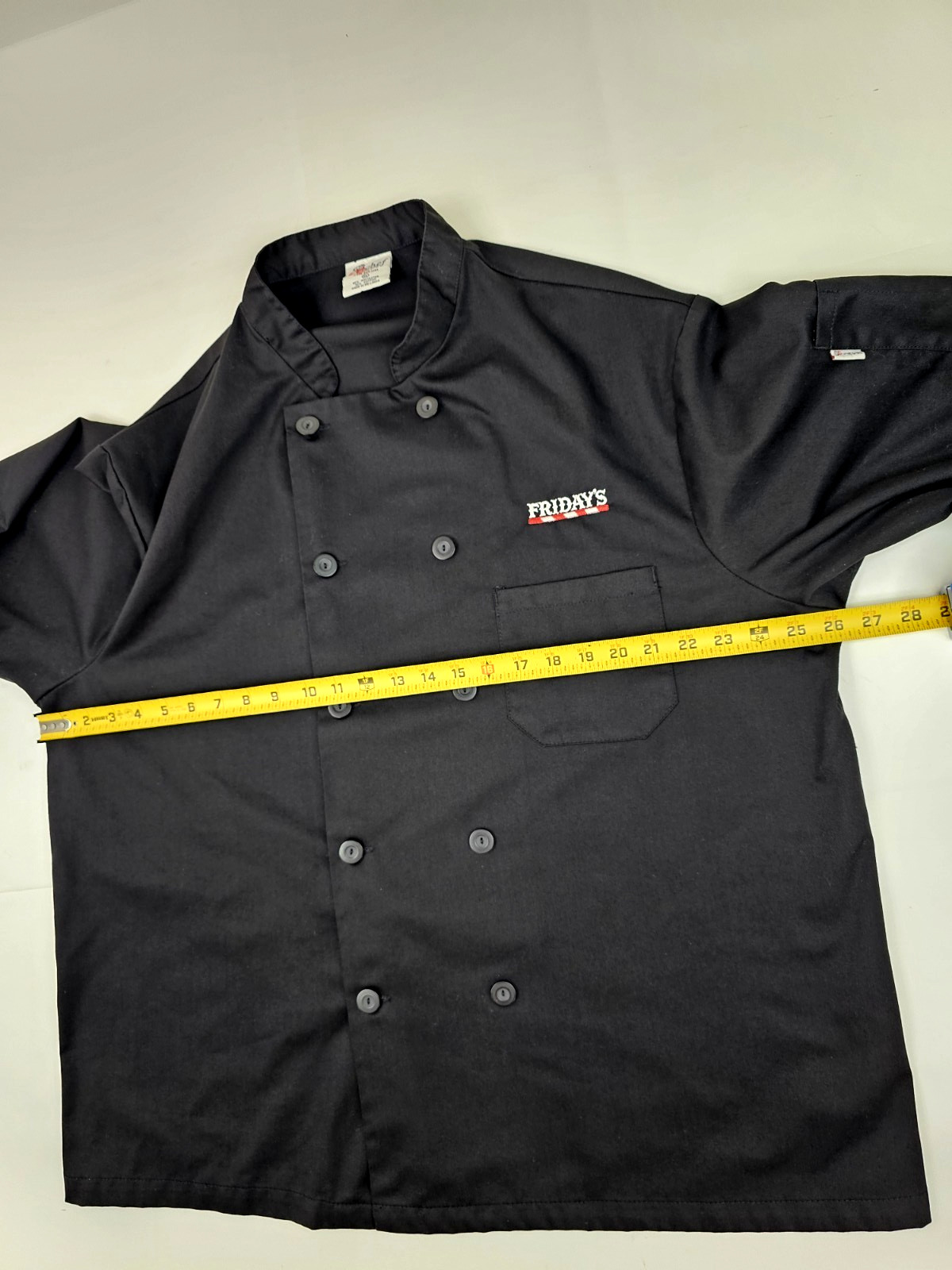 Pinnacle Chef Trends Double Breasted Black Cook Jacket Size L, Fridays Logo EUC