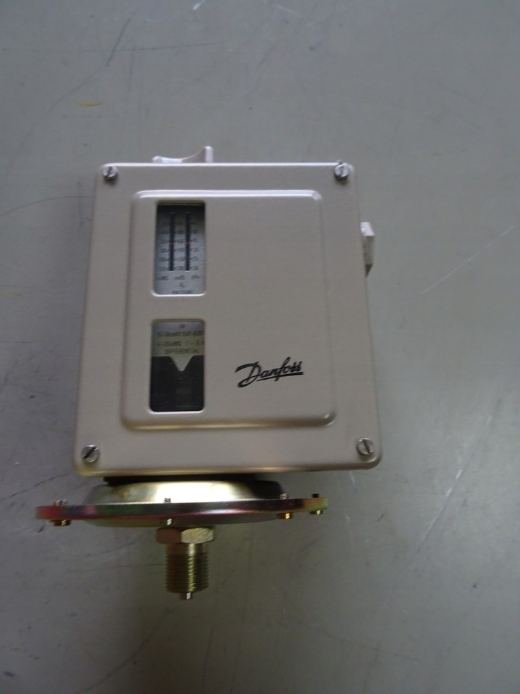 Danfoss RT113 Temperature Controller 017-5196